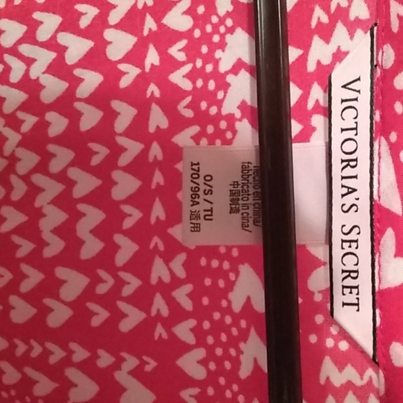 VICTORIA' S SECRET ROBE - Picture 2 of 2